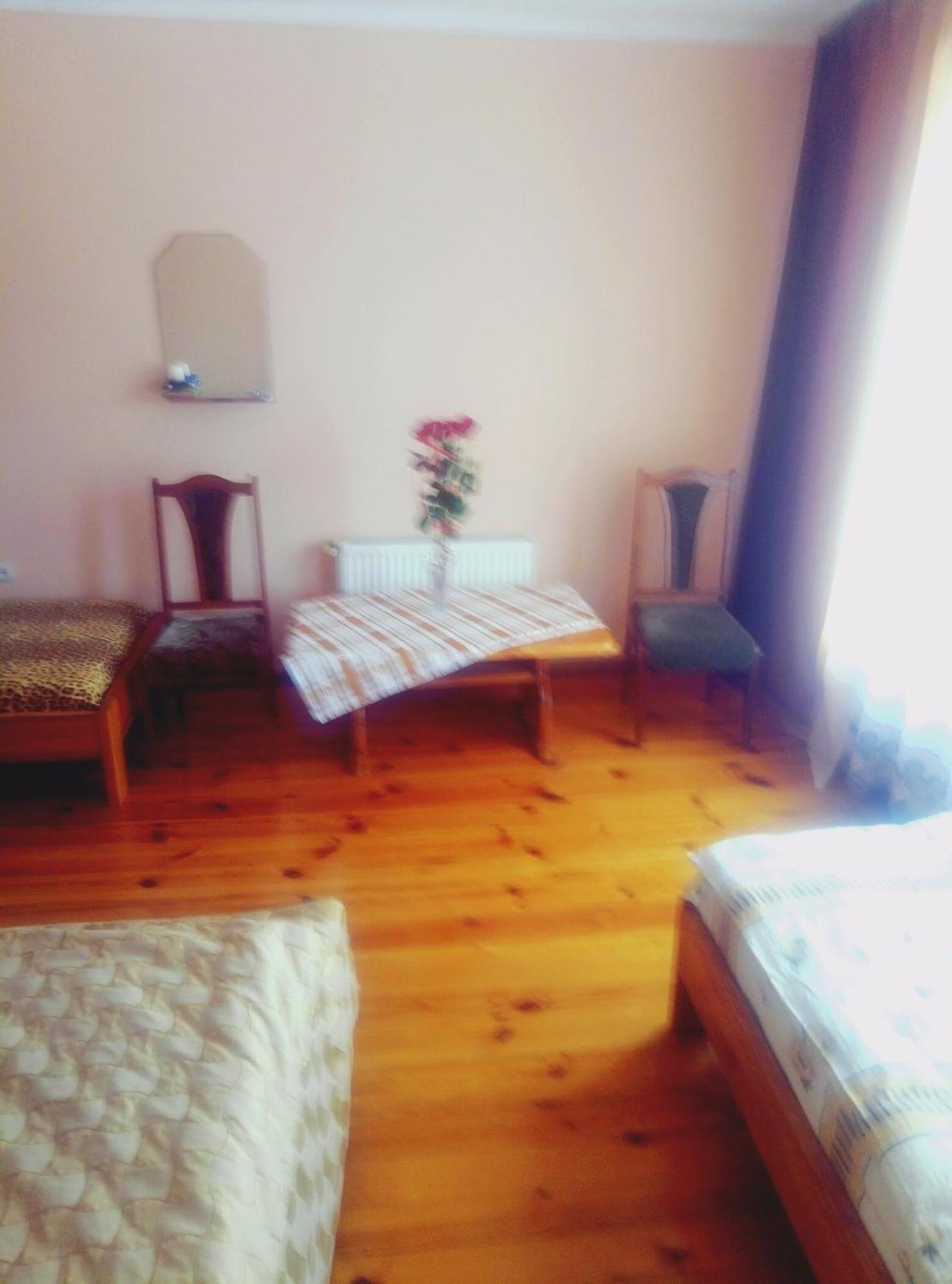 Park House Hotel Pochaiv Ruang foto